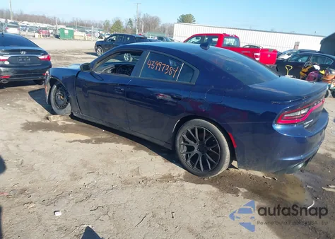 2015 Dodge Charger Sxt z USA, uszkodzony, nr VIN 2C3CDXHGXFH722015